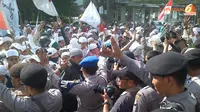 FPI Lempari Kedubes Australia dengan Telur Busuk