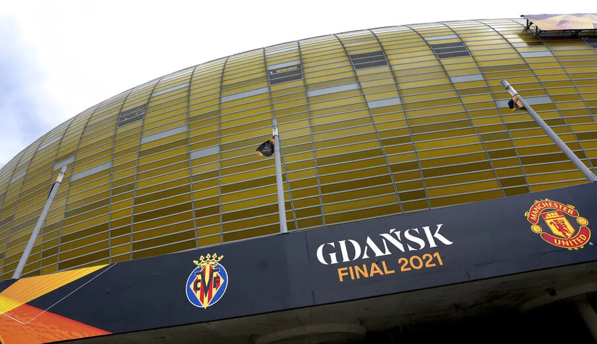 Venue tersebut dibangun di area seluas 45.000 meter persegi dan mampu menampung sekitar 43.615 penonton. Stadion ini merupakan yang terbesar ketiga di Polandia setelah Stadion nasional dan Stadion Silesia. (AP /Michael Sohn)