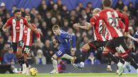 Cole Palmer menunjukkan penampilan gemilang di babak kedua. Gelandang muda Inggris itu menjadi bintang di laga ini dengan menyumbang gol dan assist. (AP Photo/Ian Walton)