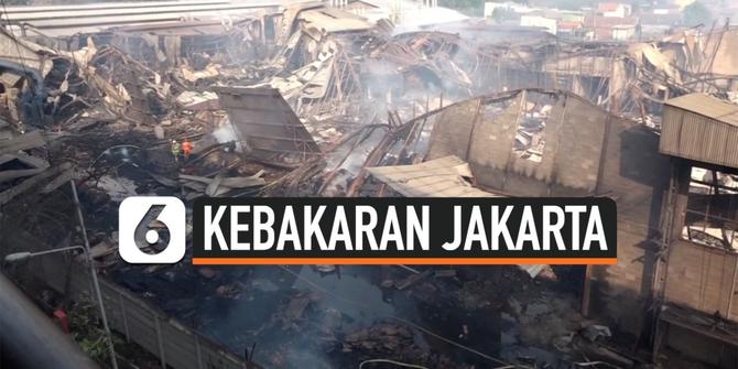 VIDEO: Pabrik Mebel Terbakar, 1.200 Karyawan Terancam Kehilangan Pekerjaan