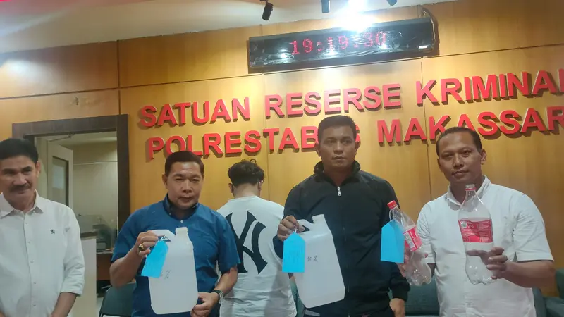 Dalang pesta miras oplosan di Makassar berujung 3 pelajar tewas (Liputan6.com/Fauzan)