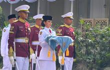 Dari Pontianak ke Istana: Perjuangan Panjang Celina Bawa Baki Sang Merah Putih