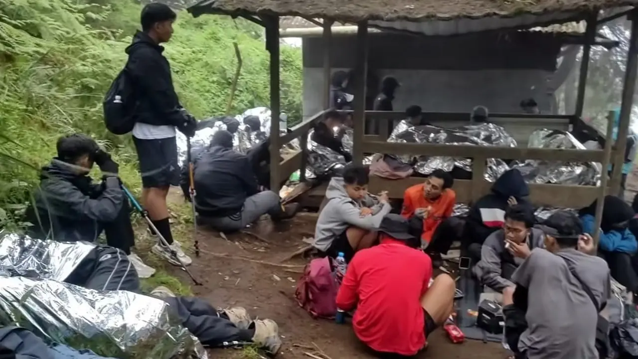 Keunggulan ‘Emergency Blanket’ bagi Para Pendaki Gunung