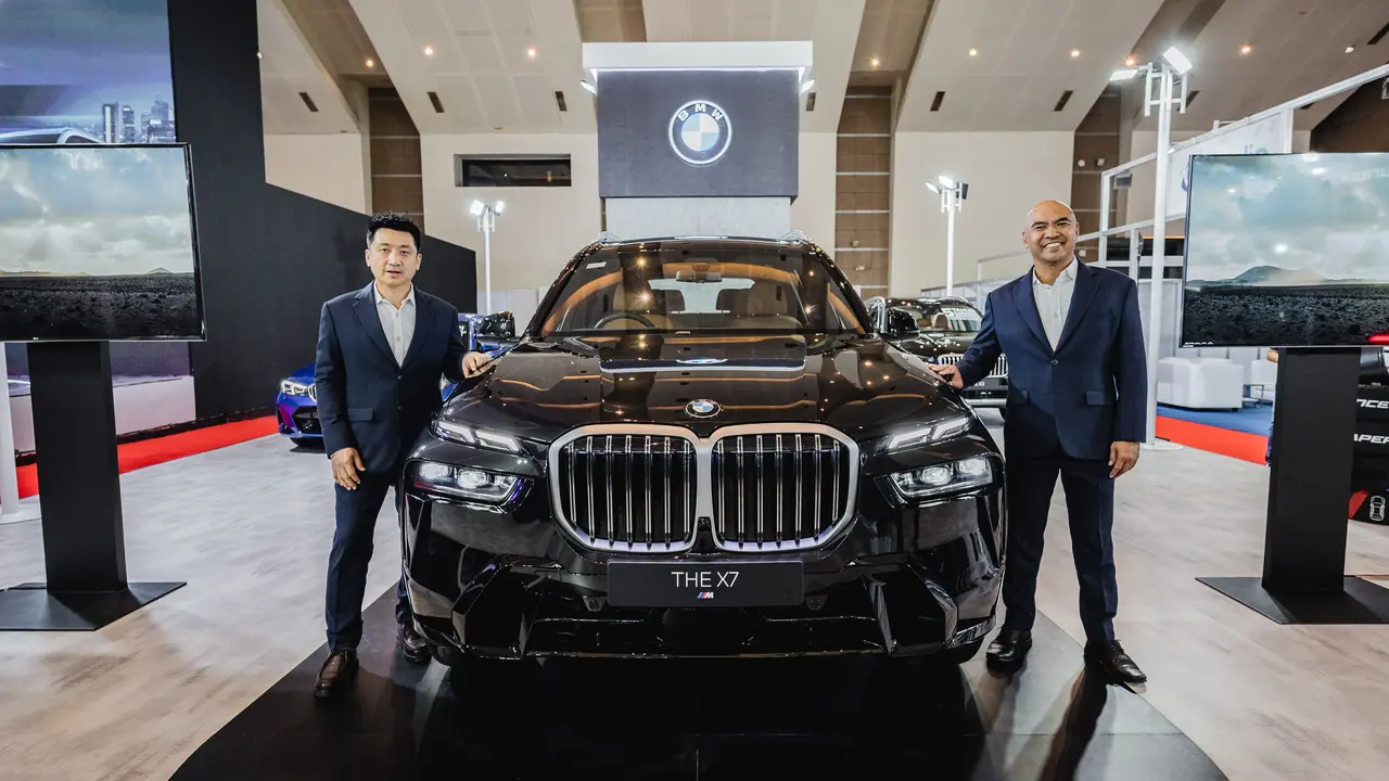 BMW Astra Bawa SAV Mewah New BMW X7 (ist)