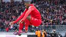 Pemain Cologne, Anthony Modeste menguntit pada posisi ketiga topskor Bundesliga dengan 13 gol jhingga pekan ke-18. (EPA/Annegret Hilse)