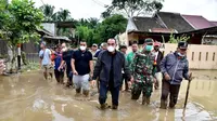 Gubernur Sumut, Edy Rahmayadi, meninjau banjir di Medan dan Deli Serdang (Istimewa)