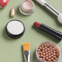 kandungan berbahaya dalam produk kosmetik./copyright. freepik/
&nbsp;