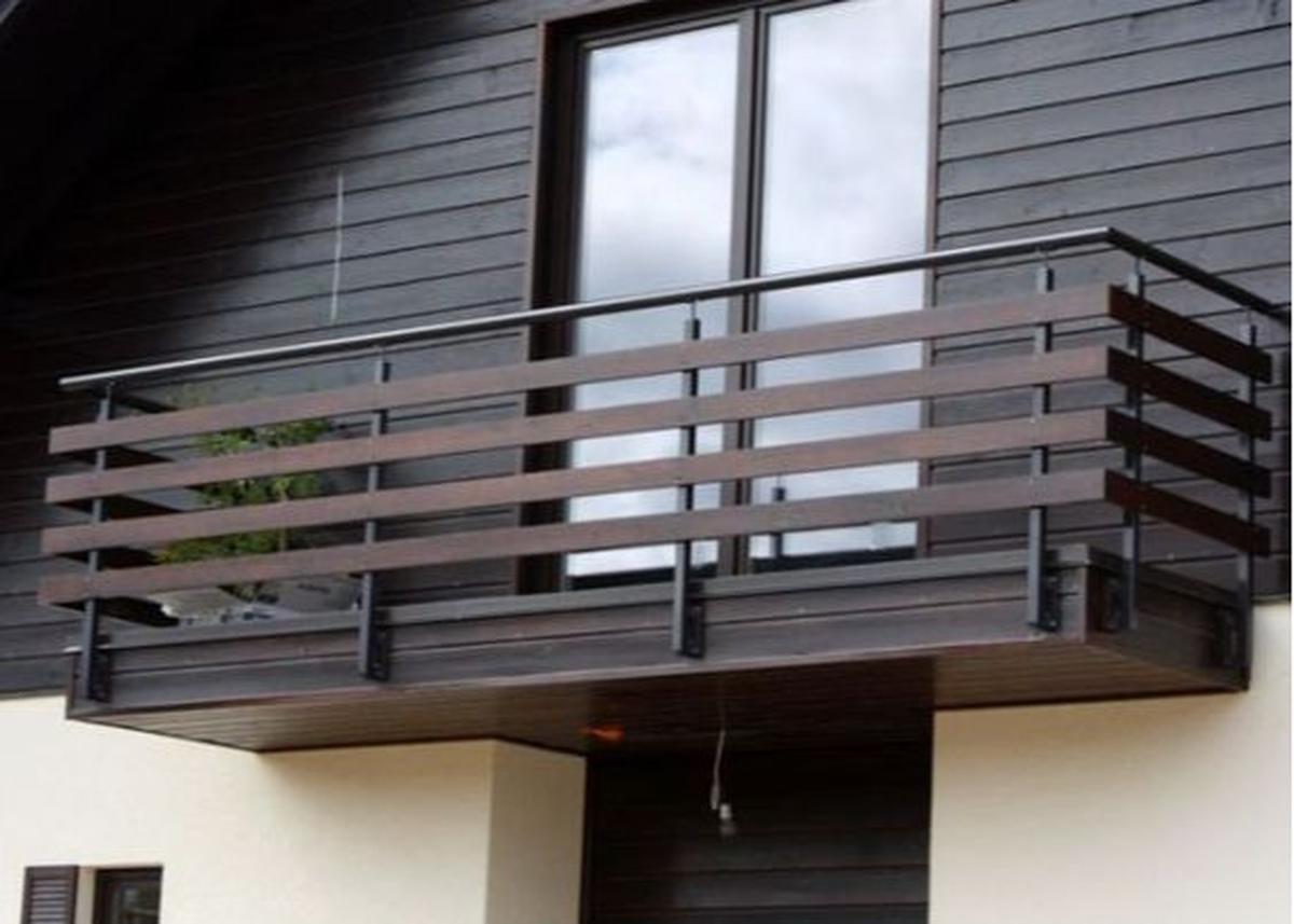 Desain Railing Balkon Minimalis