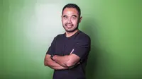 Mantan pemain Timnas Indonesia, Ponaryo Astaman, saat hadir pada Indonesian Soccer Awards 2019 di Studio Indosiar, Jakarta, Jumat (10/12). Acara ini diadakan oleh Indosiar bersama APPI. (Bola.com/Yoppy Renato)