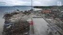 Pemandangan dari udara kawasan pemukiman nelayan di Kampung Sumur Pesisir, Pandeglang, Banten, Selasa (24/12). Menurut data Kecamatan Sumur, 35 orang meninggal dunia akibat tsunami di wilayah tersebut. (Merdeka.com/Arie Basuki)