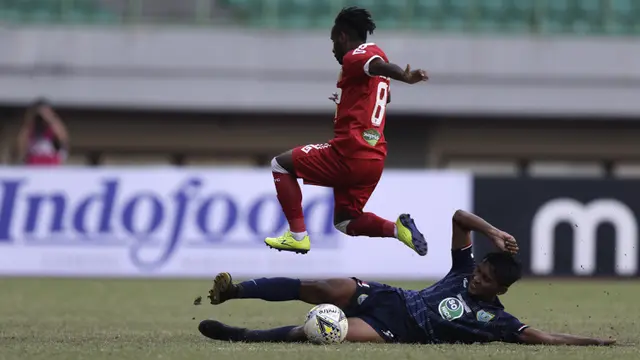 Perseru Badak Lampung Vs Persela Lamongan