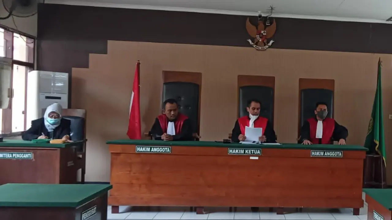 Sidang di Pengadilan Negeri Tuban. (Adirin/Liputan6.com)