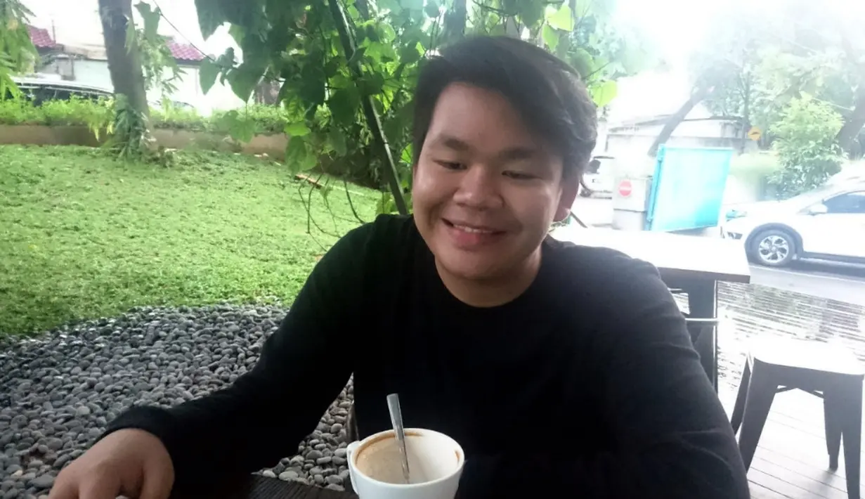 Selama CJR masih komplit, Kiki sibuk bersama grupnya. Belakangan ini, setelah vakum, Kiki lebih banyak waktu bersama dengan kekasihnya. Lantas siapa, dan seperti apa kriterianya?. (Muhamad Altaf Jauhar/Bintang.com)