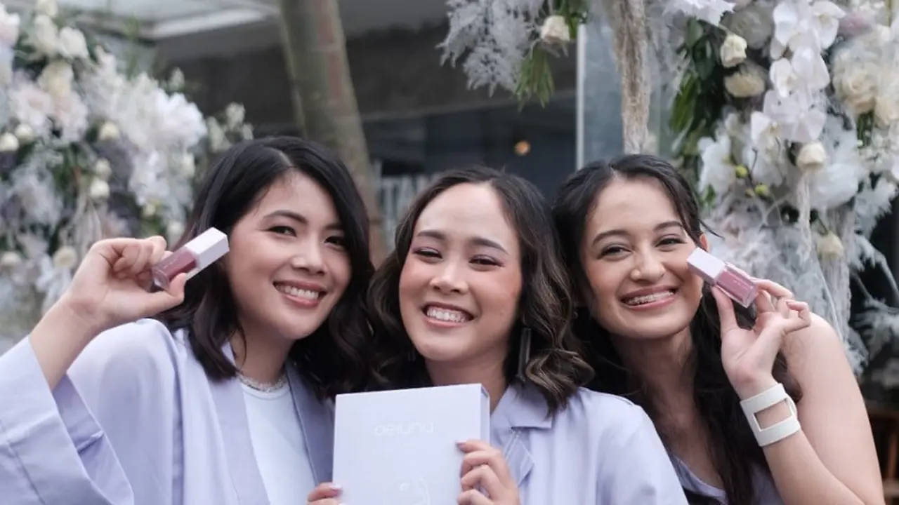 Almiranti Fira, Nadya Aqilla, Ayu Deviani