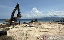 Aktivis Soroti Kerusakan Ekosistem Akibat Proyek Dinding Pantai Gili Meno Senilai Rp70 Miliar