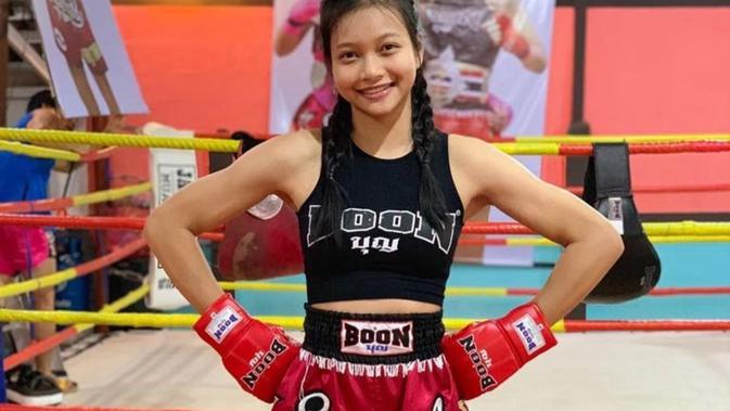 Supergirl Jaroonsak Latihan di Gym (One Championship)