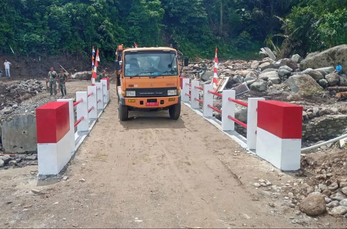 FOTO: Jembatan Aramco Aek Sibontor Kembali Buka Akses Warga Padangsidimpuan