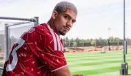 Ronald Araujo Masih Galau Balik Barcelona atau Lanjut Bareng Liverpool