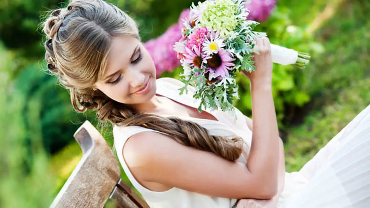 (c) shutterstock