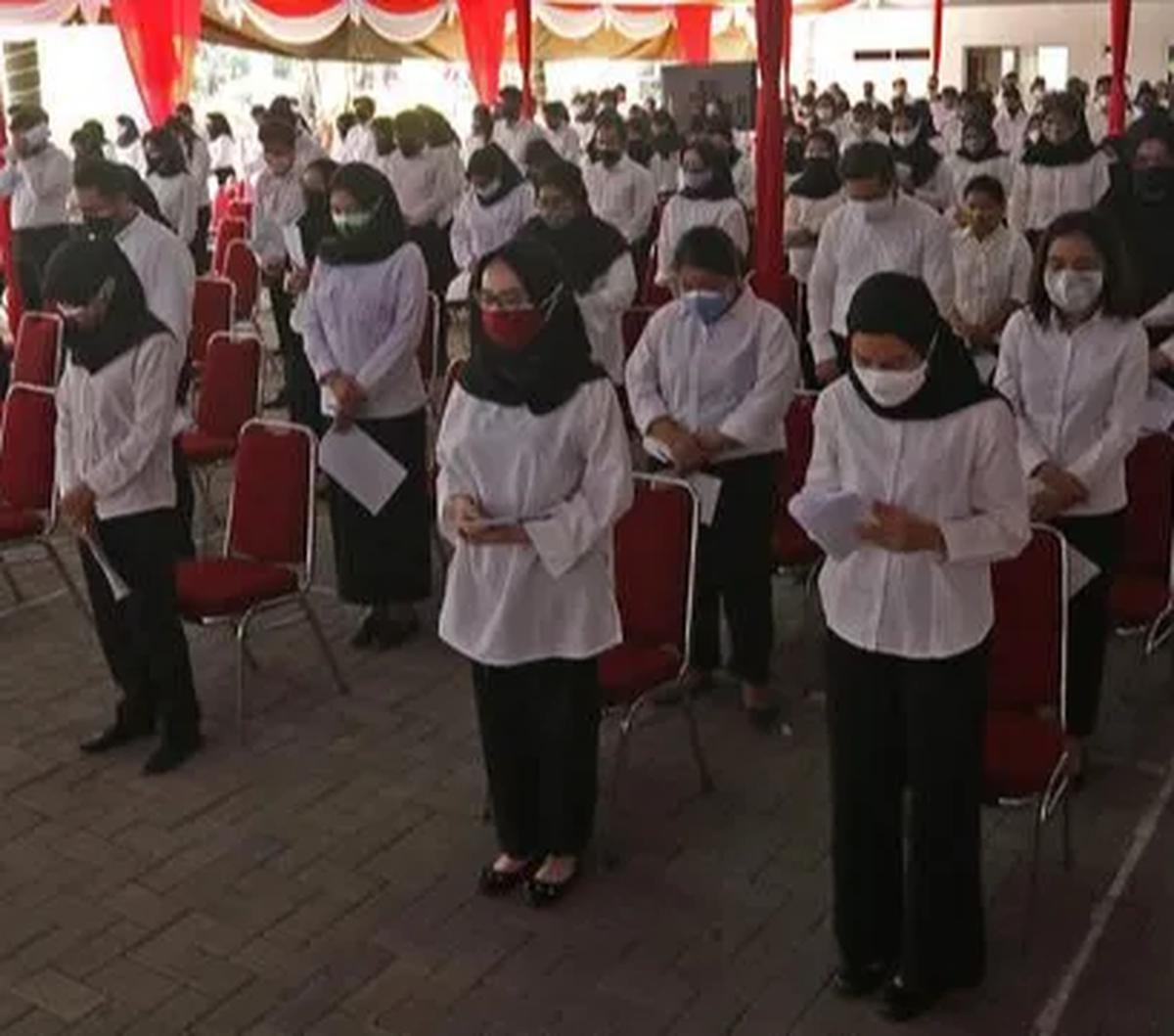 "Bahkan bisa kita bikin sebelum duduk di kepala dinas, harus magang di BUMN minimal dua bulan,&rdquo; kata Anas.