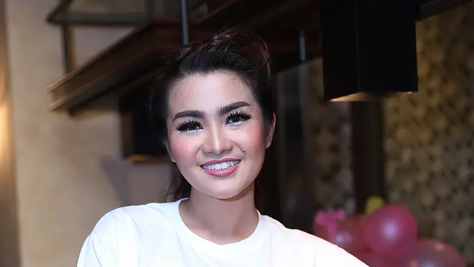 [Bintang] Penjiwaan Fitri Carlina Bawakan Single Religi