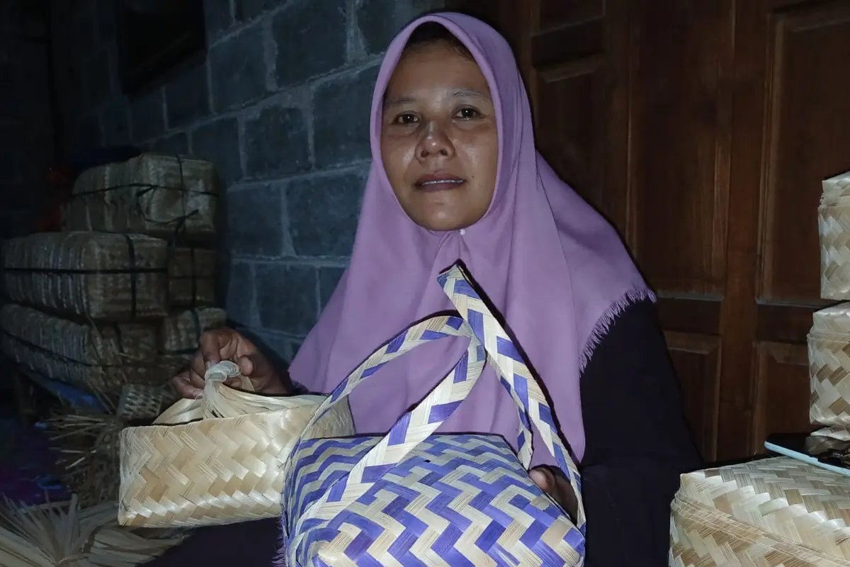 Menyambangi UMKM Griya Besek Graulan di Kulon Progo Yogyakarta