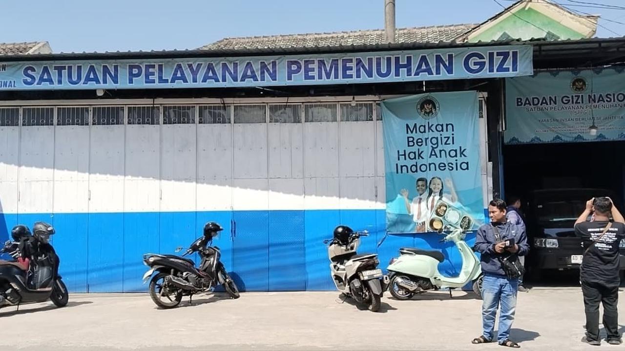 Kepala SPPG Muntah Usai Cicipi Menu MBG untuk SD di Karanganyar