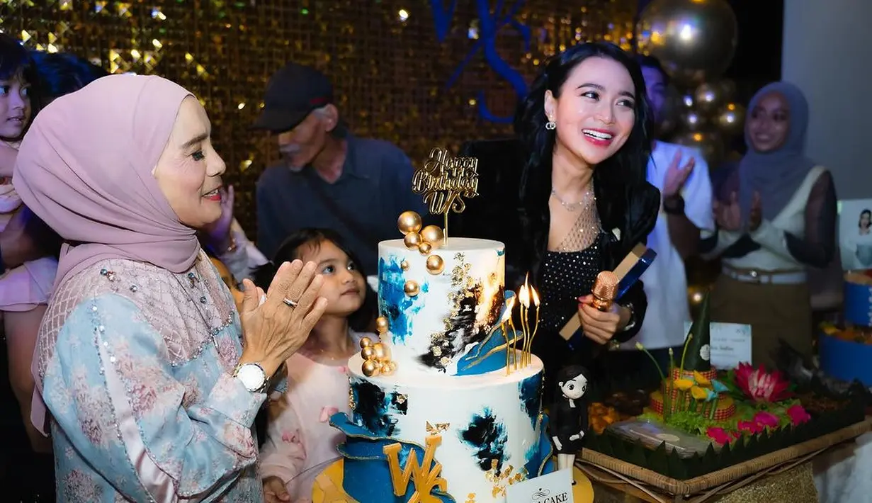 Wika Salim rayakan ultah ke-32 (Instagram/wikasalim)