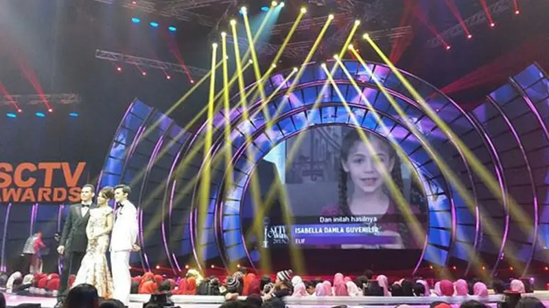 Elif Juga Menang SCTV Awards 2015