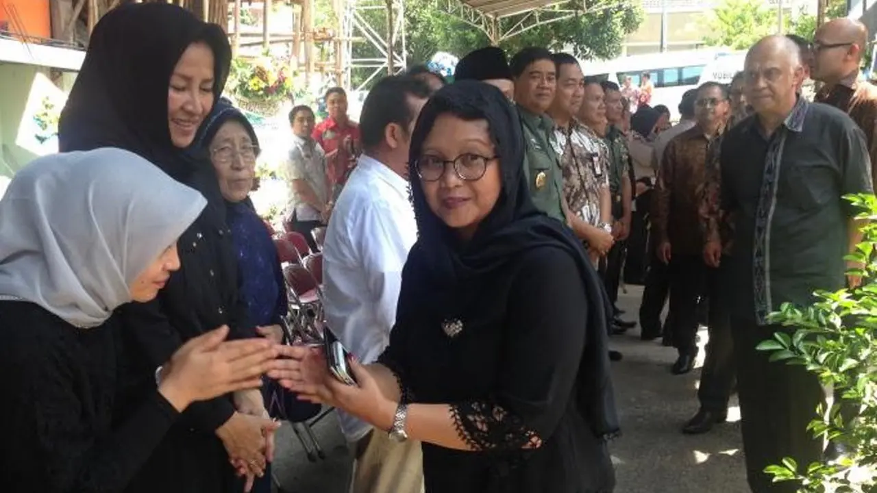 Menlu retno di rumah ayahandanya di Semarang. (Liputan6.com/Edhie Prayitno Ige)