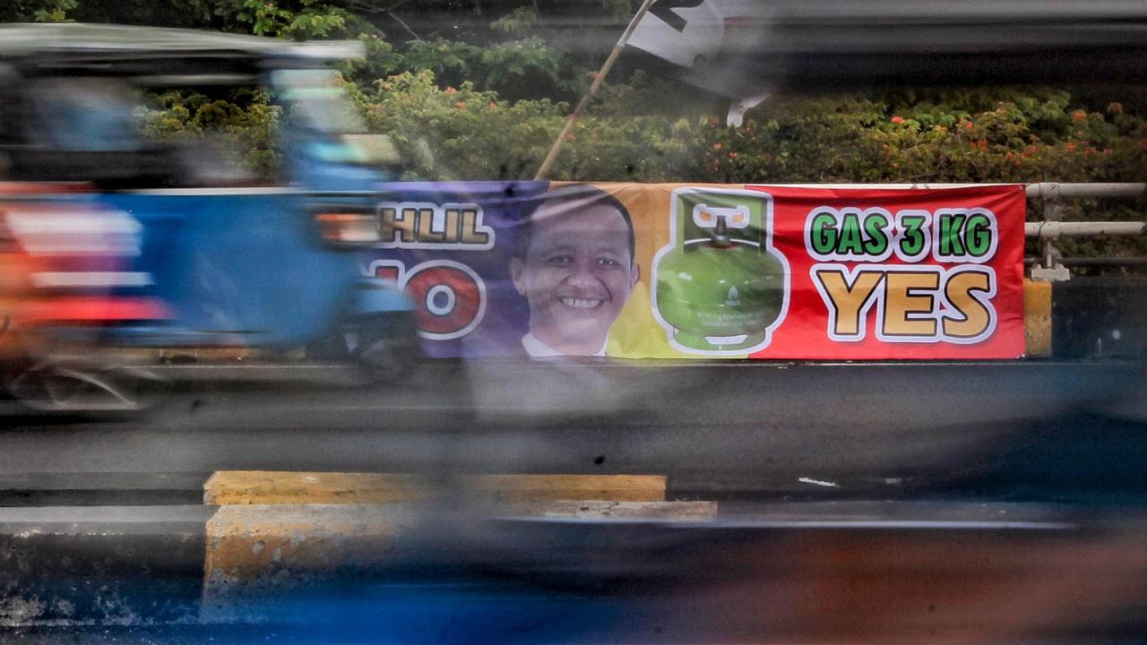 Paska Kelangkaan Gas LPG 3 Kg, Spanduk Kekecewaan Warga Bermunculan di Sejumlah Jalan Ibukota Jakarta.