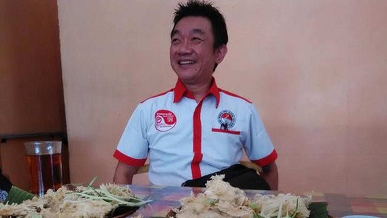 Fudji Wong serahkan merek dagang mendoan ke Bupati Banyumas