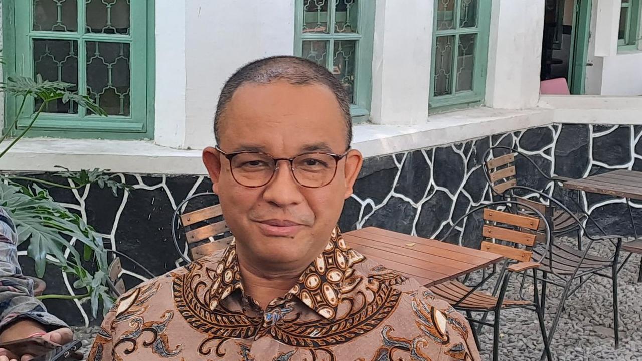 "Ya kalau diberitahu dulu nanti tidak jadi kejutan. Mudah-mudahan nanti kalau sudah waktunya pas (akan diumumkan)," kata Anies di Yogyakarta, Senin (24/7)
