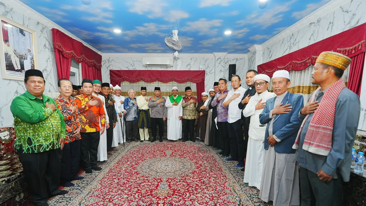 Kapolri Jenderal Listyo Sigit Prabowo melakukan kunjungan kerja ke wilayah Sumatera Utara (Sumut)
