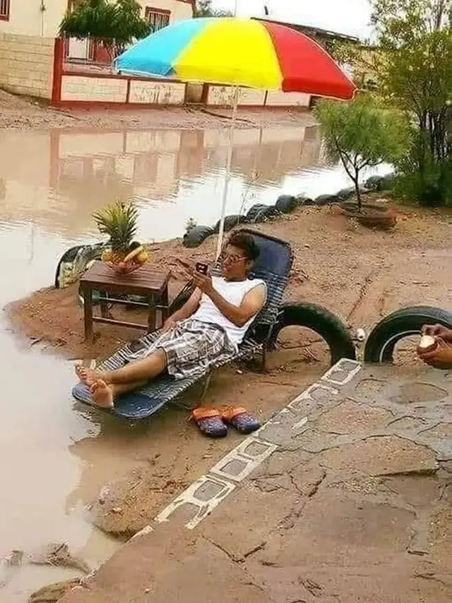 7 Potret Nyeleneh Orang Liburan Low Budget Ini Kasihan Banget