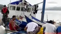 Satu unit kapal ikan berbendera Indonesia ditangkap di Pulau Seram, Maluku. Sementara korban longsor Purworejo dipusatkan di Desa Jelok.