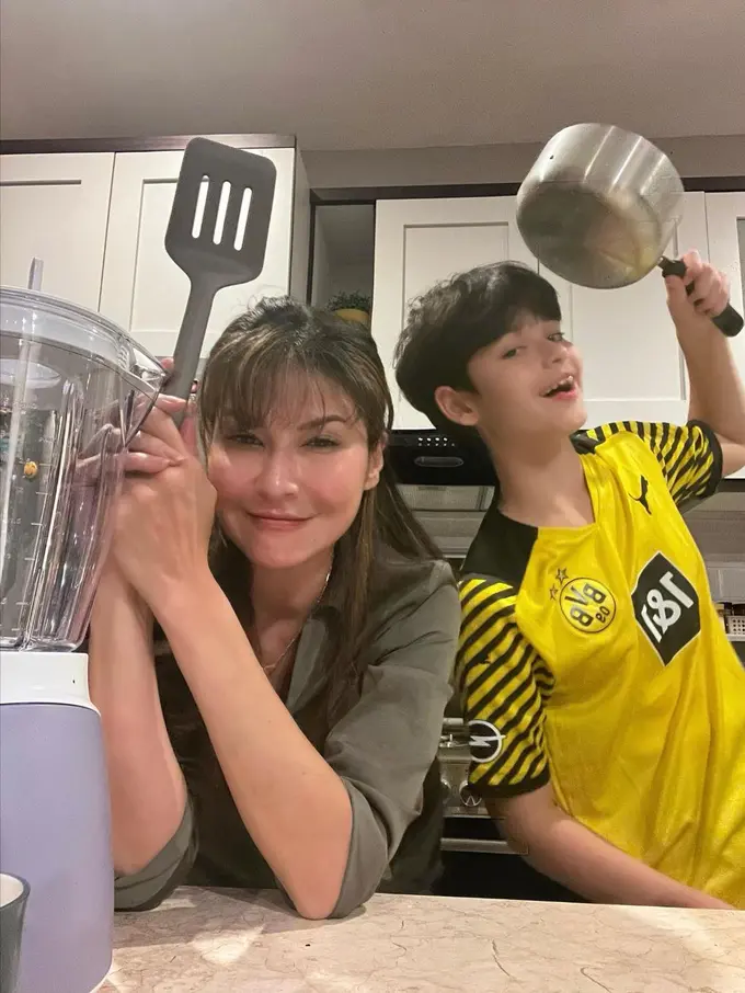 Tamara Belszynski dan anak