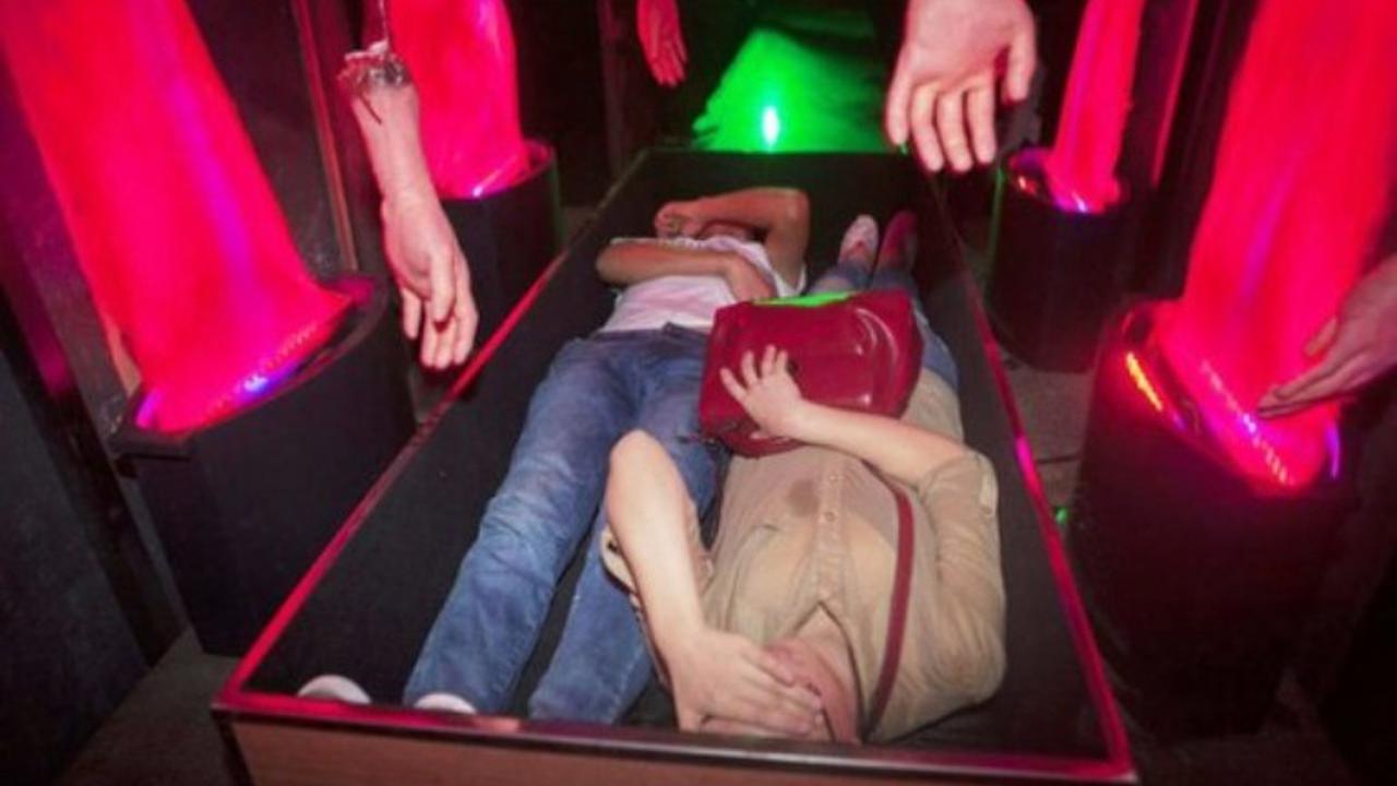 Simulator Ini Buat Anda Rasakan Pengalaman Dikremasi