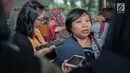 Anis Hidayah, warga yang tergabung dalam Aliansi Warga Cinta Depok, memberikan keterangan kepada wartawan di kantor Ombudsman RI, Jakarta, Jumat (26/7/2019). Kedatangannya untuk mengadukan perihal pemberlakukan aturan pemisahan parkir motor untuk laki-laki dan perempuan. (Liputan6.com/Faizal Fanani)