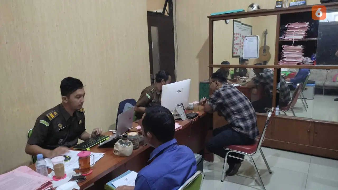 Korupsi oleh Kades Karanganyar