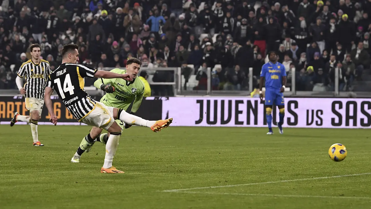 Foto: Penampilan Luar Biasa Arkadiusz Milik, Cetak Hattrick dan Bawa Juventus ke Semifinal Coppa Italia