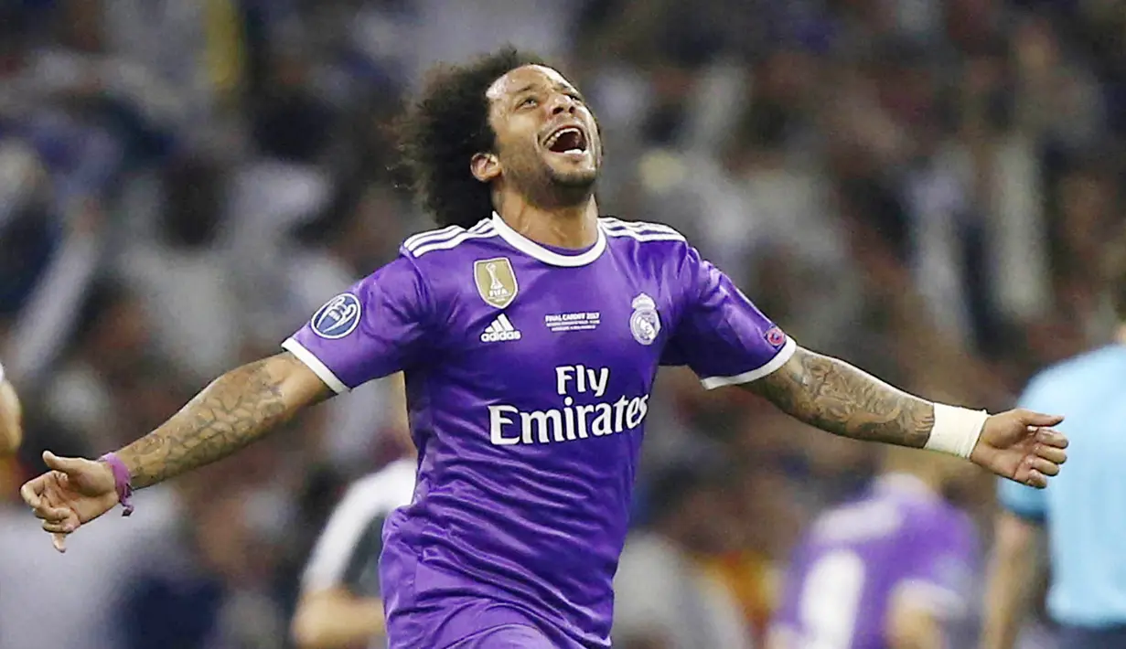 Marcelo - Pemain senior Real Madrid ini mengantongi gaji sebesar 421.000 euro atau sekitar Rp 6,8 miliar setiap minggunya. Selama berseragam Los Blancos Marcelo telah menahbiskankan dirinya sebagai salah satu bek kiri terbaik di dunia. (AP/Dave Thompson)