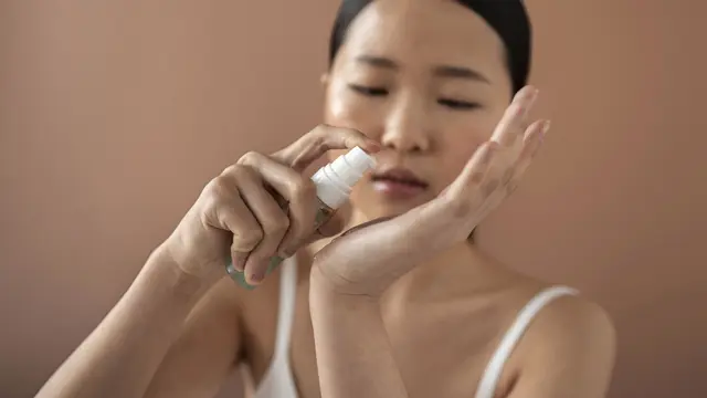 Hindari penggunaan produk skincare ilegal agar kulit wajah tetap sehat