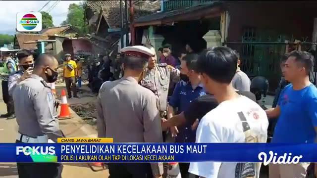 Simak Fokus Pagi (23/05) dengan berita-berita sebagai berikut, Mobil Terbakar Hebat, Tangis Keluarga Korban Kecelakaan Bus, Tabrakan Beruntun, Tiga Penumpang Terjepit, Longsor Timpa Rumah, Empat Tewas.