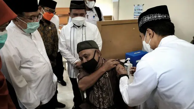 Jusuf Kalla dan Wakil Menteri Kesehatan RI Dante Saksono Harbuwono