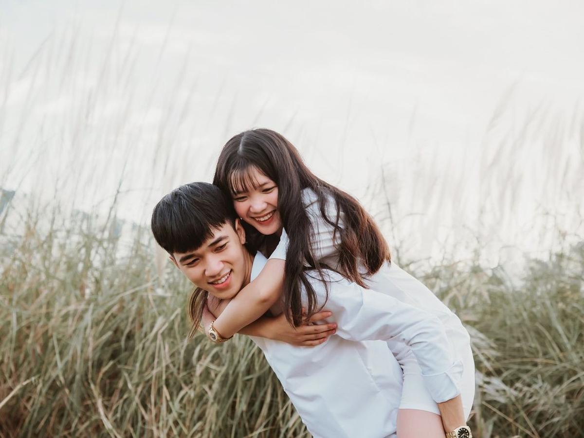 Pantun Lucu Tentang Cinta Romantis