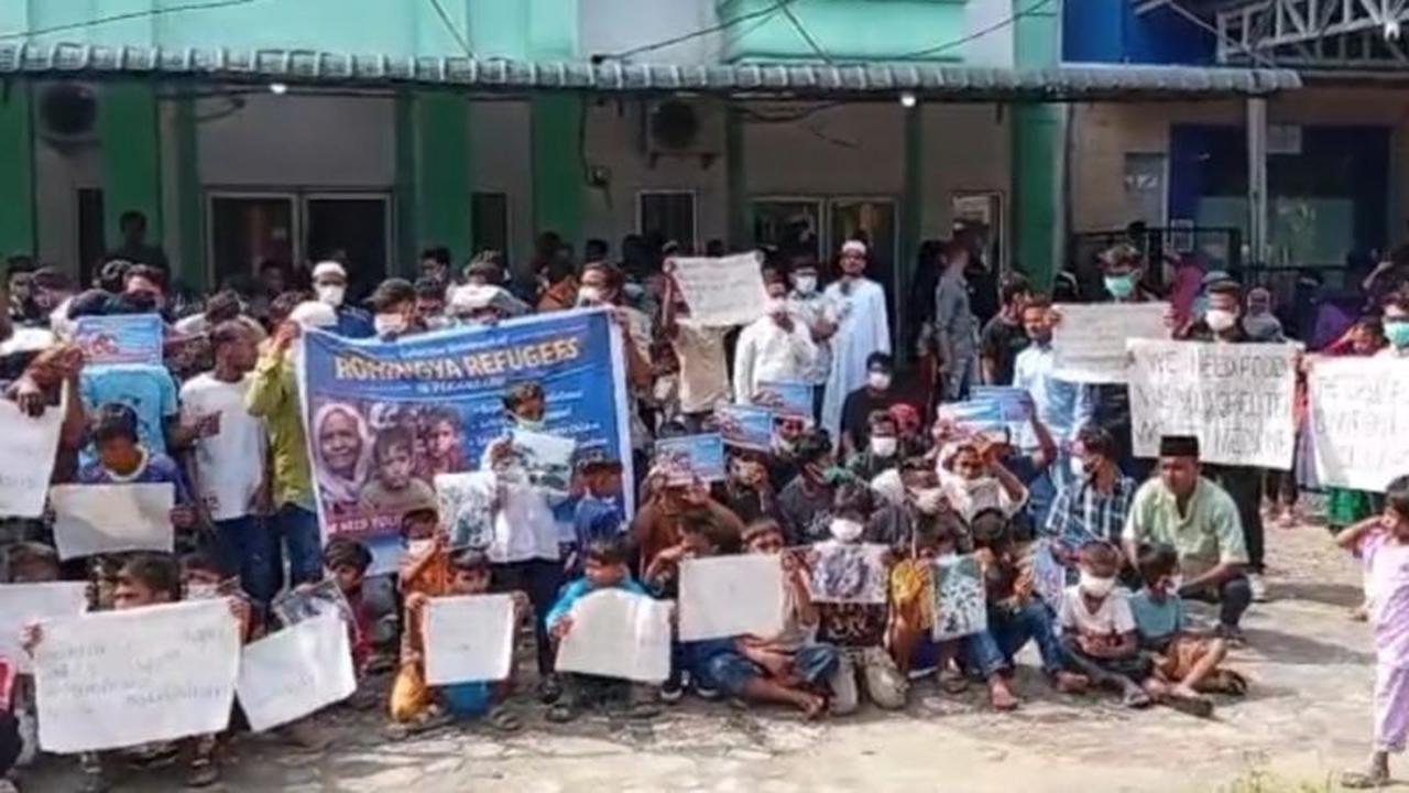Mediasi Pengungsi Rohingya Pekanbaru: Pemprov Riau Cari Solusi Tuntutan Biaya Hidup
