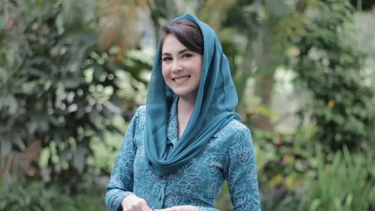 Arumi Bachsin selaku Ketua Tim Penggerak (TP) PKK Jatim (Instagram/arumibachsin_94)