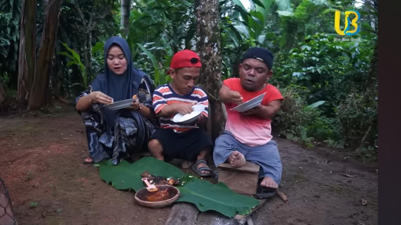 Disiapkan Ikan Bakar saat Ucok Baba Sambangi Rumah Teman Lama di Kampung 'Maaf Bang Seadanya