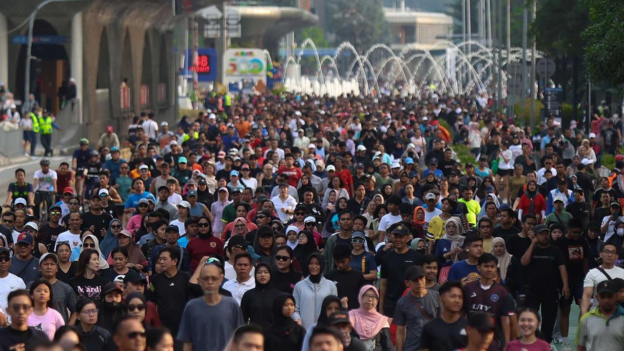 FOTO: CFD Jakarta Kembali Bergairah, Warga Sesalkan Aksi Demonstrasi Anarkis